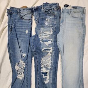3 Prs of Jeans American Eagle & Hollister